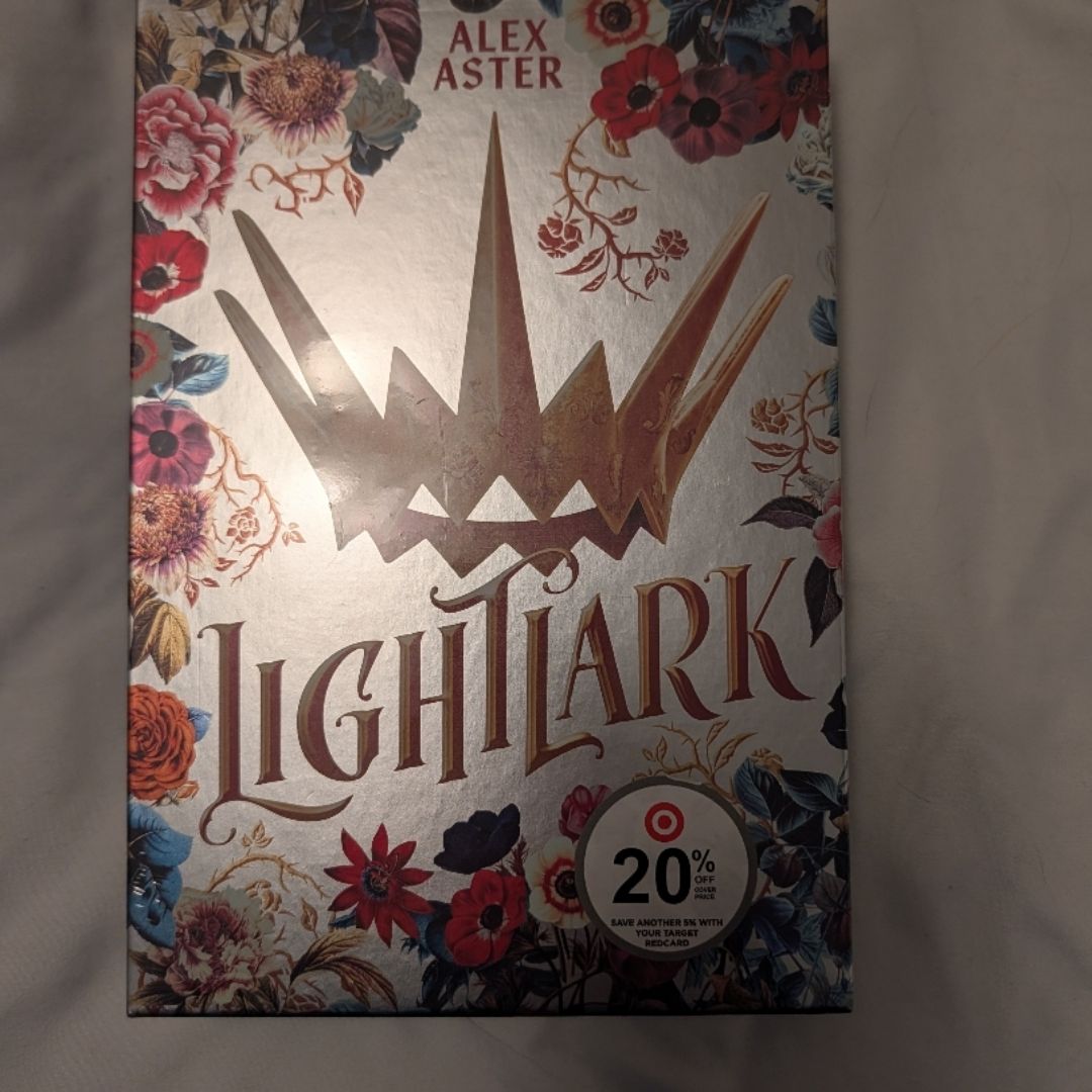 Lightlark: Collector's Edition (the Lightlark Saga Book 1)