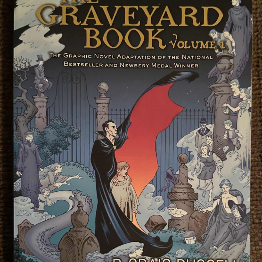 The Graveyard Book Graphic Novel: Volume 1