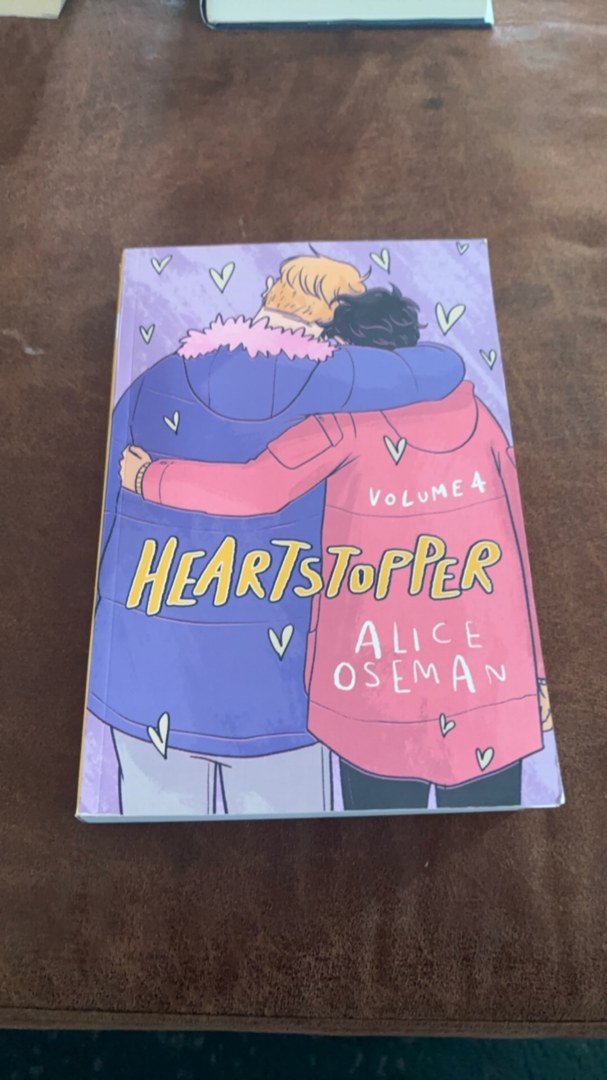 Heartstopper: Volume 4