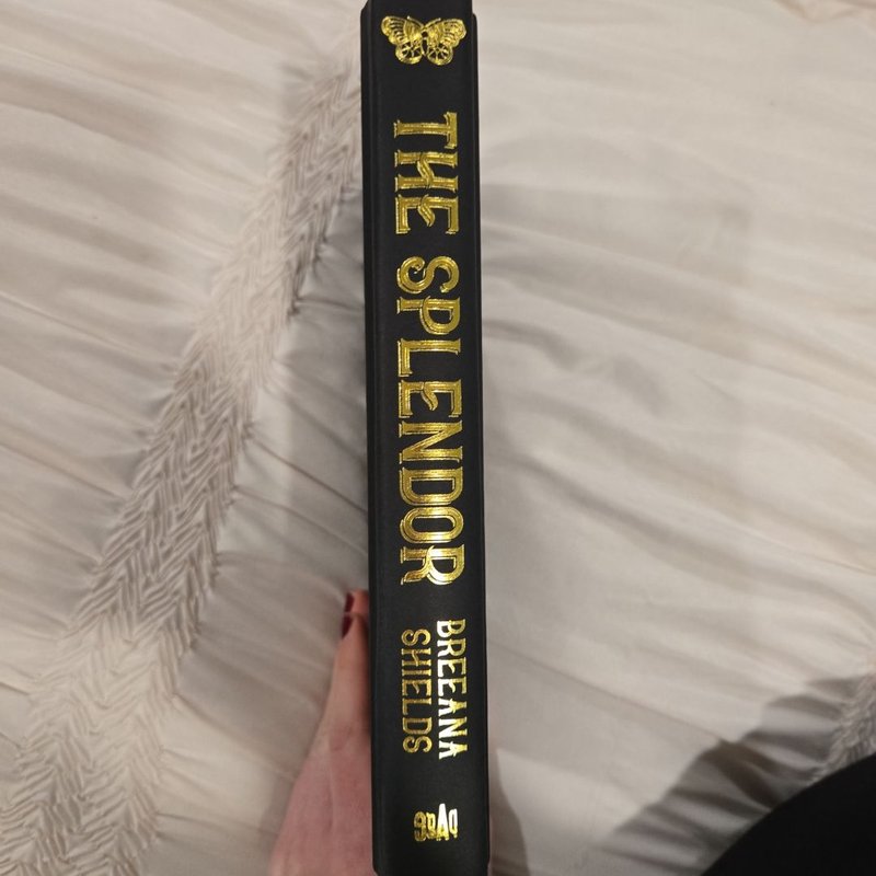 The Splendor by Breeana Shields, Hardcover | Pangobooks