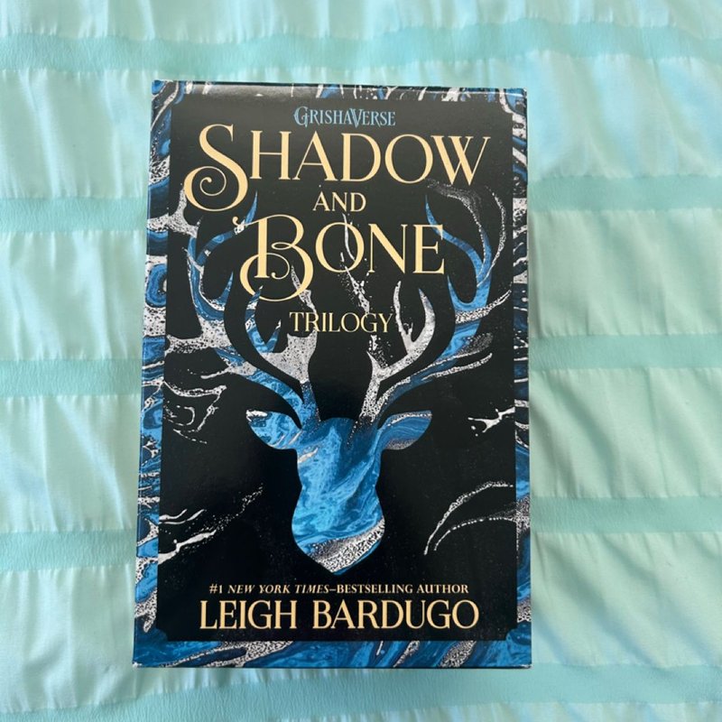 The Shadow and Bone Trilogy Boxed Set by Leigh Bardugo, Paperback ...