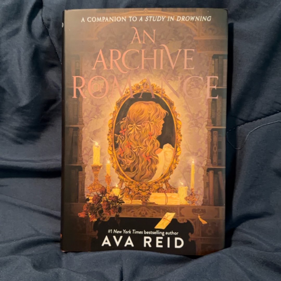 An Archive of Romance Deluxe Illustrated Edition