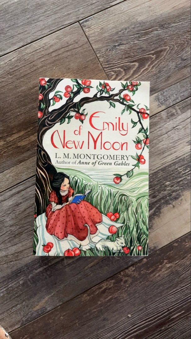 Emily of New Moon