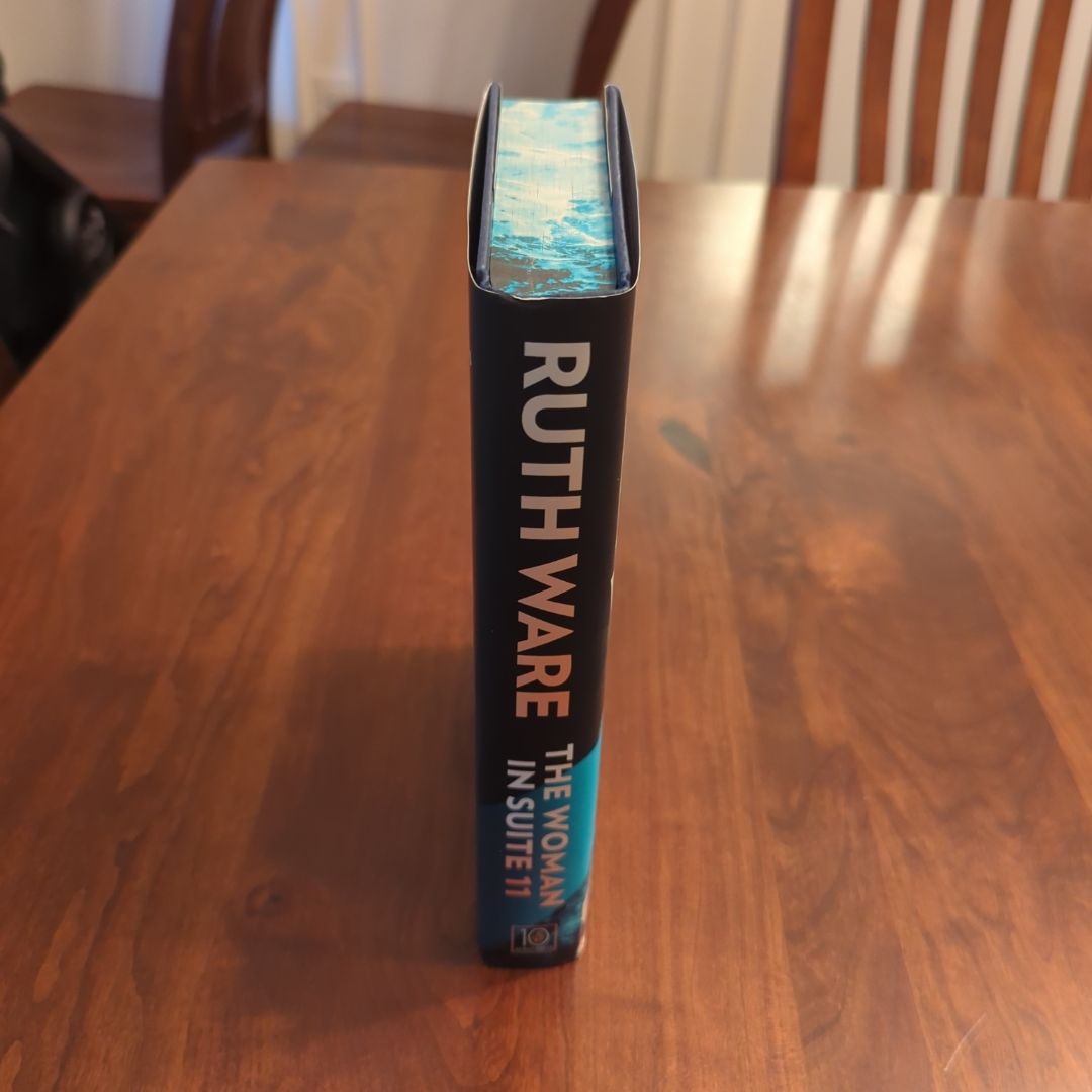 **B&N EXCLUSIVE** The Woman in Suite 11