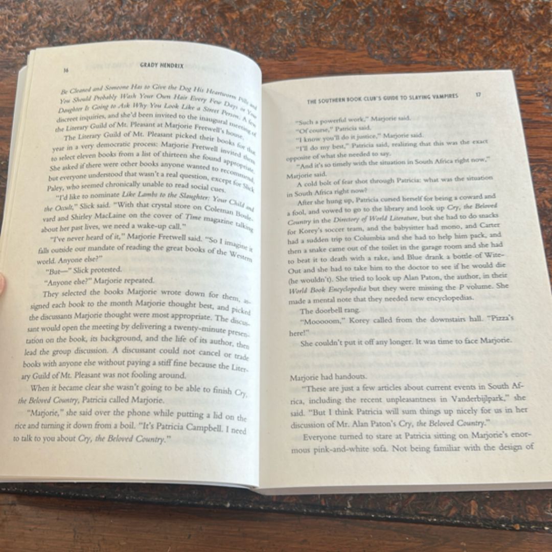 The Southern Book Club's Guide to Slaying Vampires