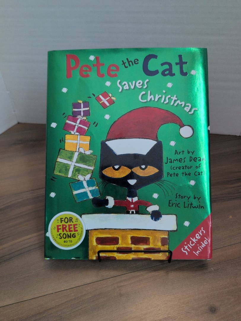 Pete the Cat Saves Christmas