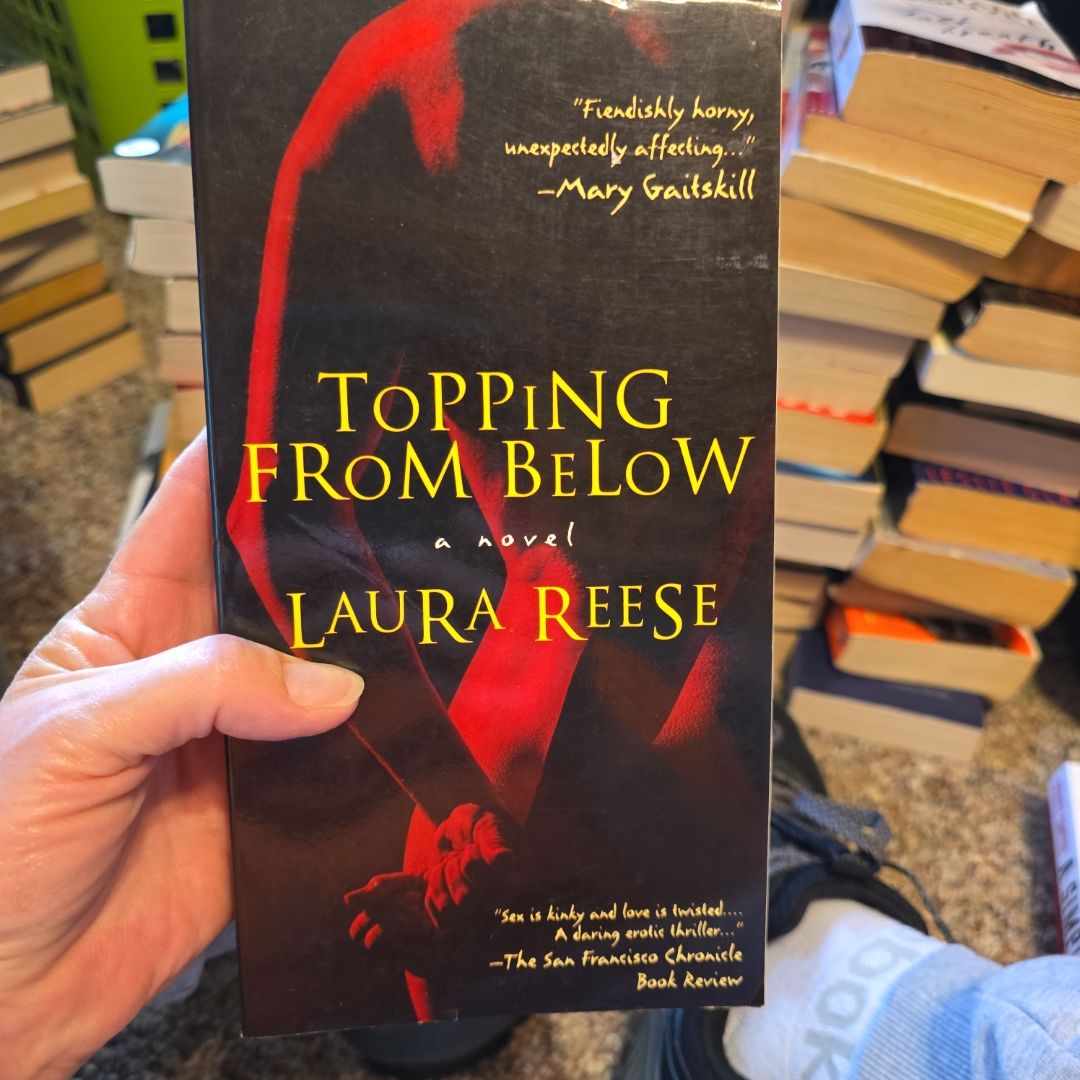 Topping from Below by Laura Reese, Paperback | PangoBooks