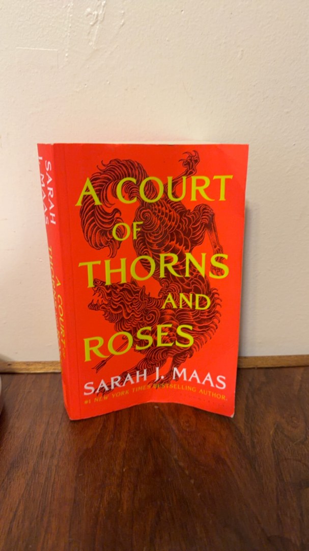 A Court of Thorns and Roses