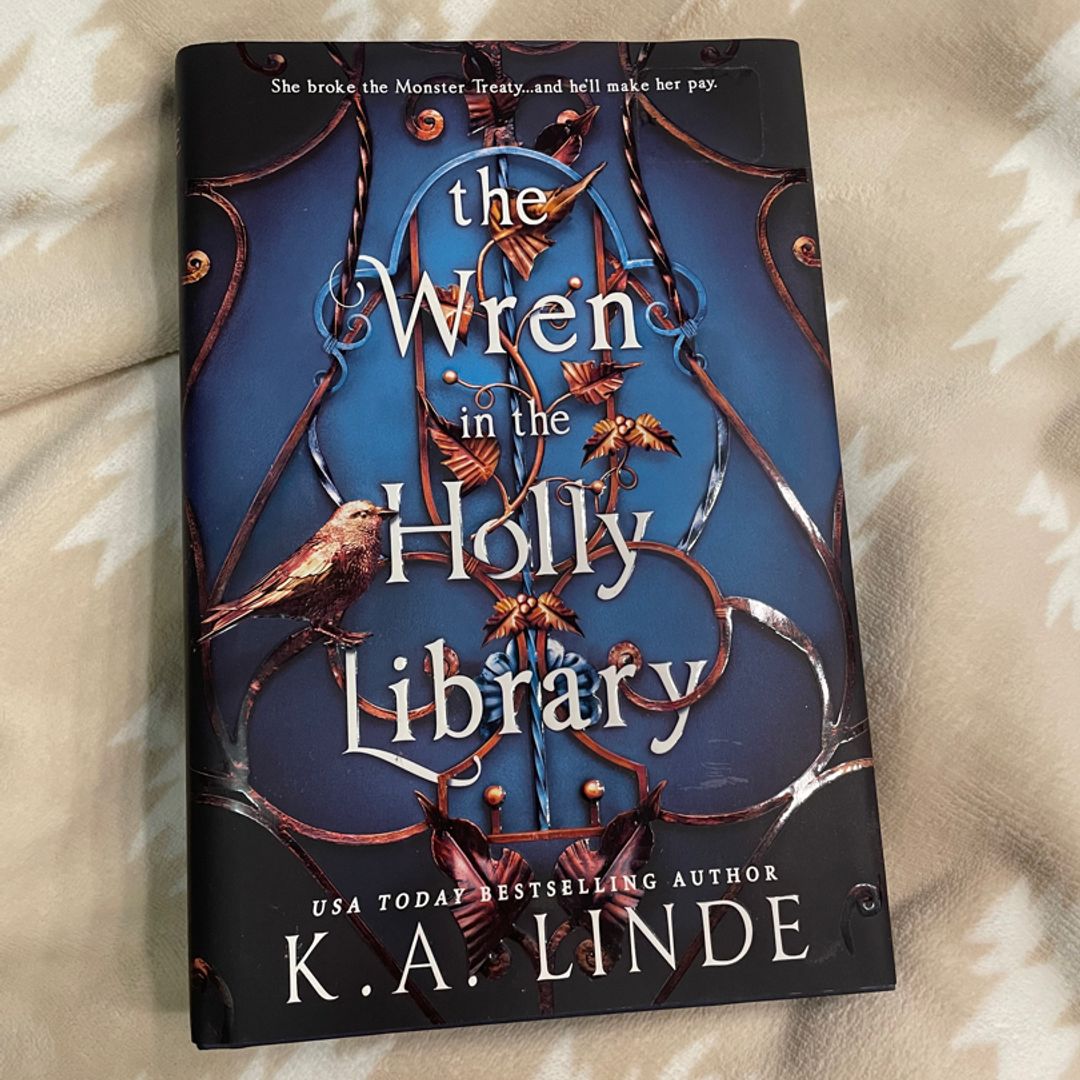 The Wren in the Holly Library (Deluxe Limited Edition)