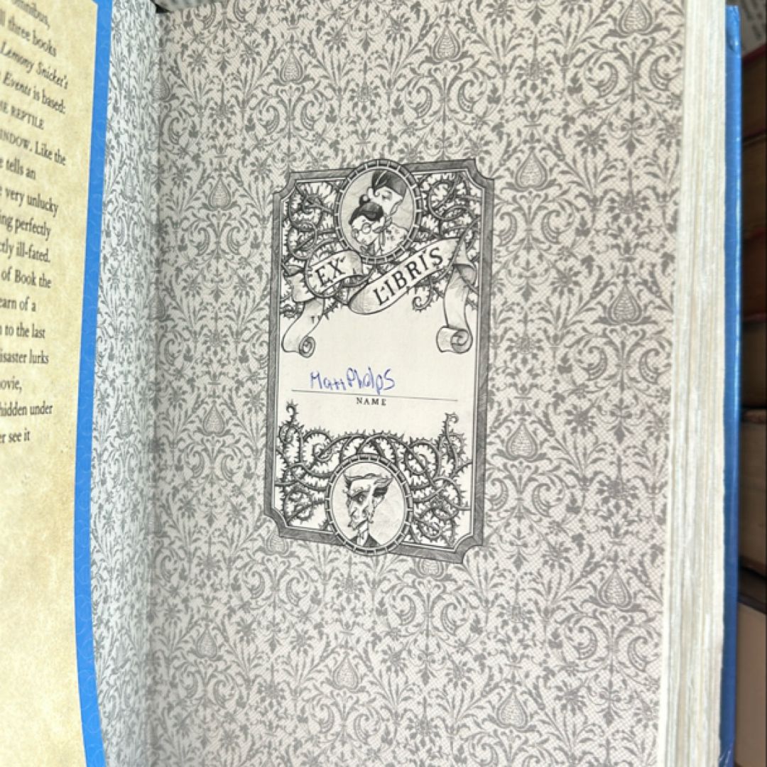 A Series of Unfortunate Events Box: the Trouble Begins (Books 1-3)