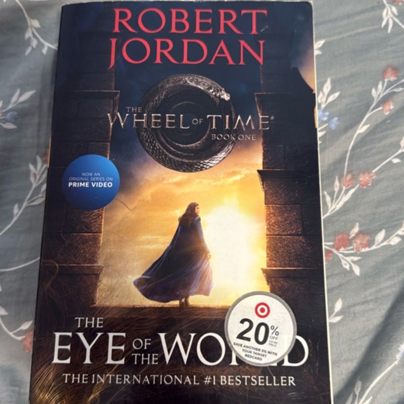 The Eye of the World by Robert Jordan, Paperback | Pangobooks
