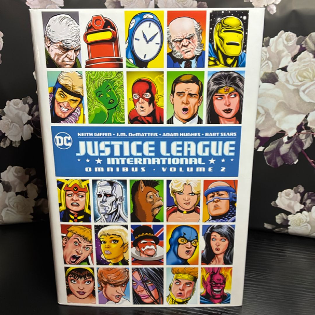 Justice League International Omnibus Vol. 2