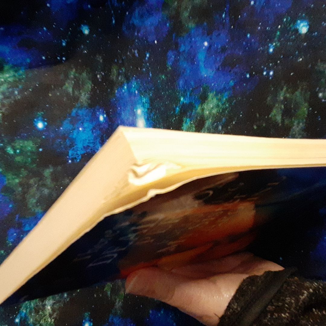 There's a Dead Person Following My Sister Around