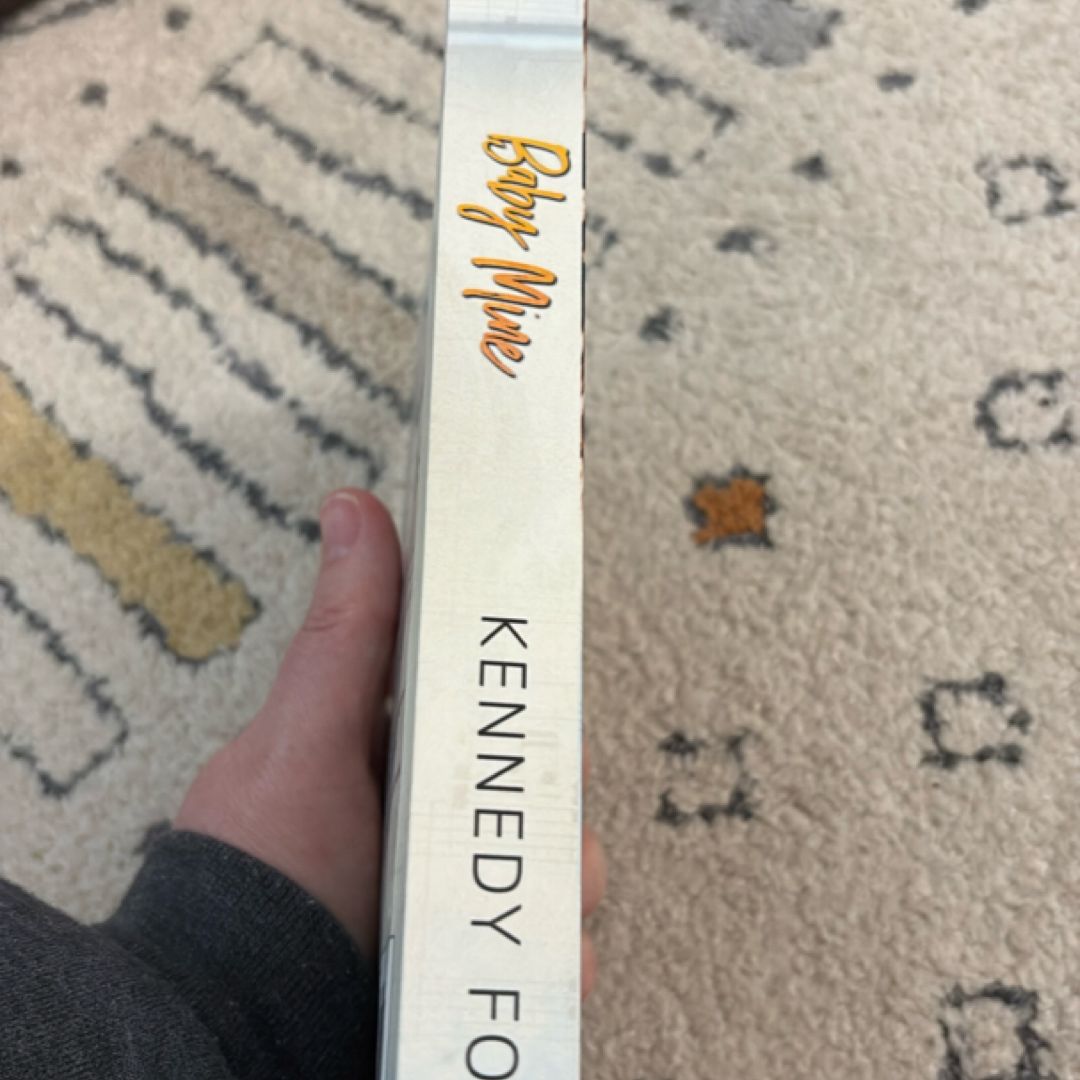 Baby Mine (Hunter and Lennon, #1)