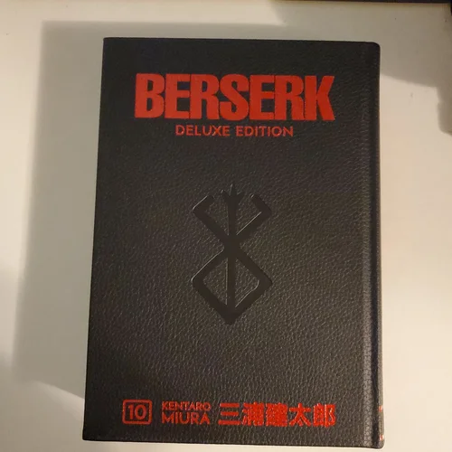 Berserk Deluxe Volume 10