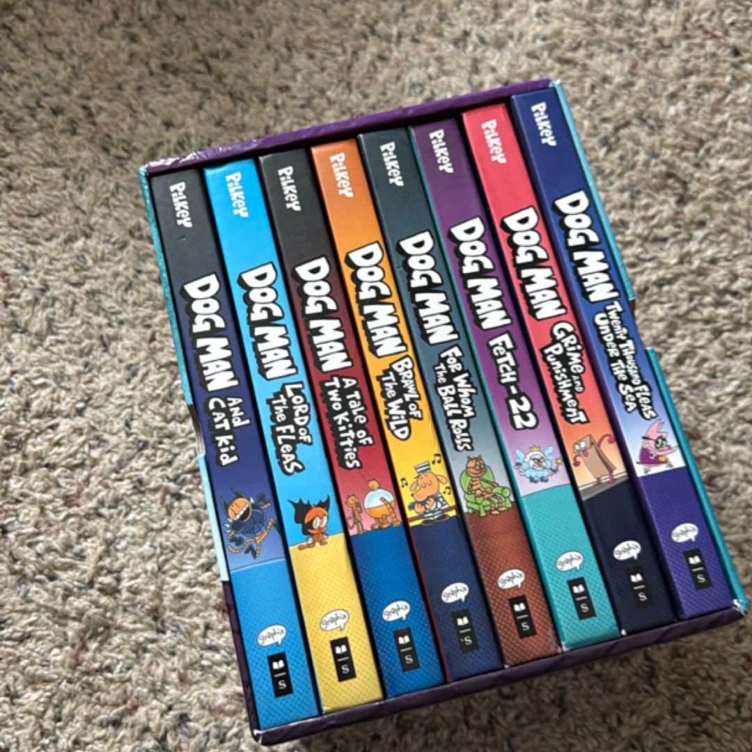 Dog Man Supa Deluxe Collection - Eight Graphic Novels