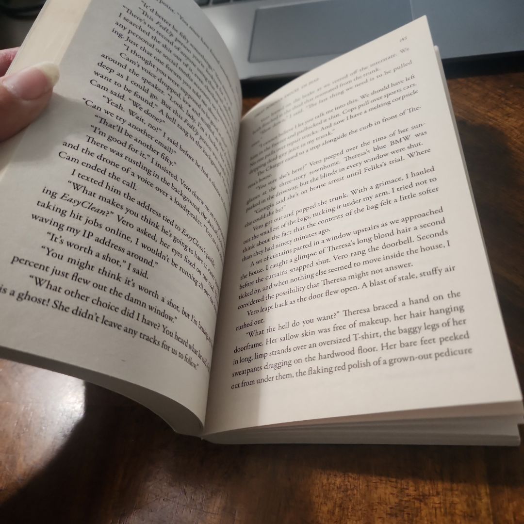 Finlay Donovan Knocks 'Em Dead