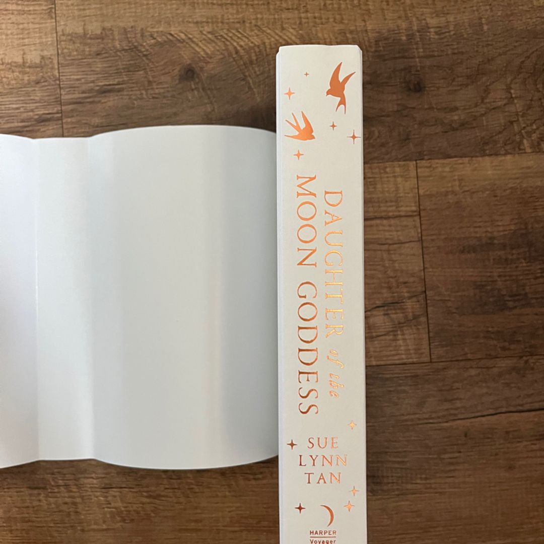 Daughter of the moon goddess Fairyloot by Sue Lynn Tan , Hardcover