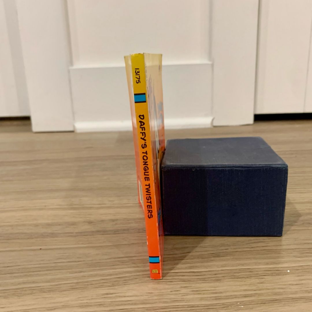 Daffy's Tongue Twisters Joke Book