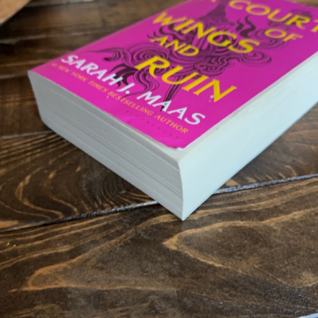 A Court of Wings and Ruin