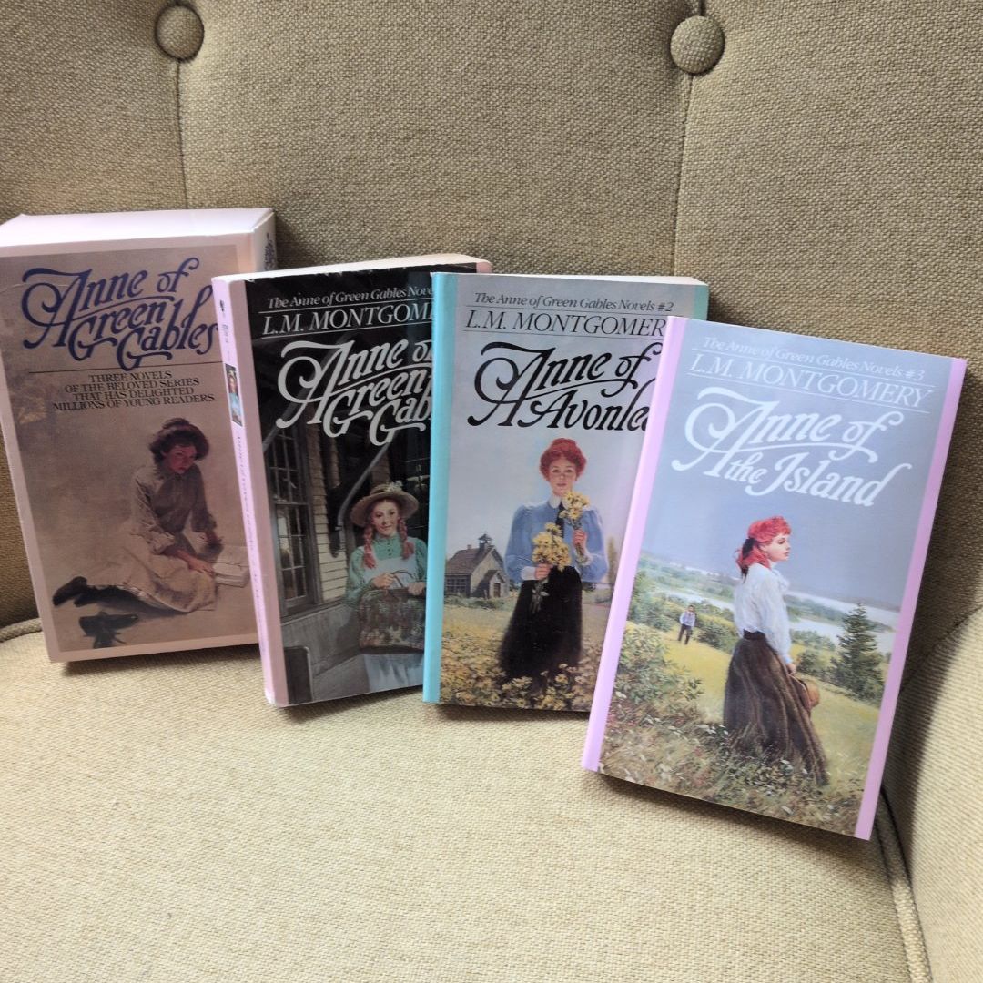 Vintage Anne of Green Gables Box Set: Books 1-3