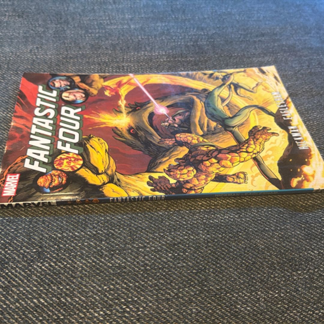 Fantastic Four by Jonathan Hickman - Volume 2