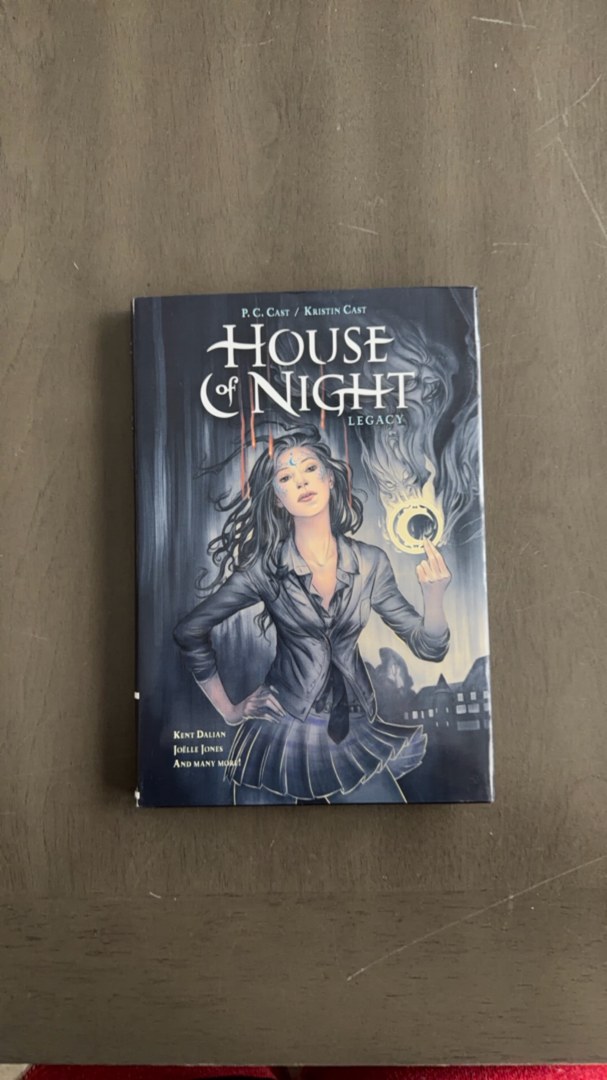 Legacy: a House of Night Graphic Novel Anniversary Edition