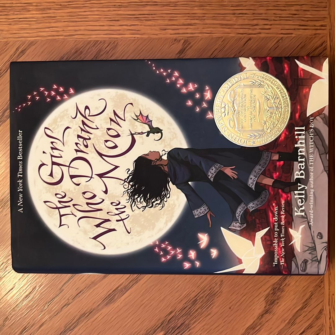 The Girl Who Drank the Moon (Winner of the 2017 Newbery Medal)