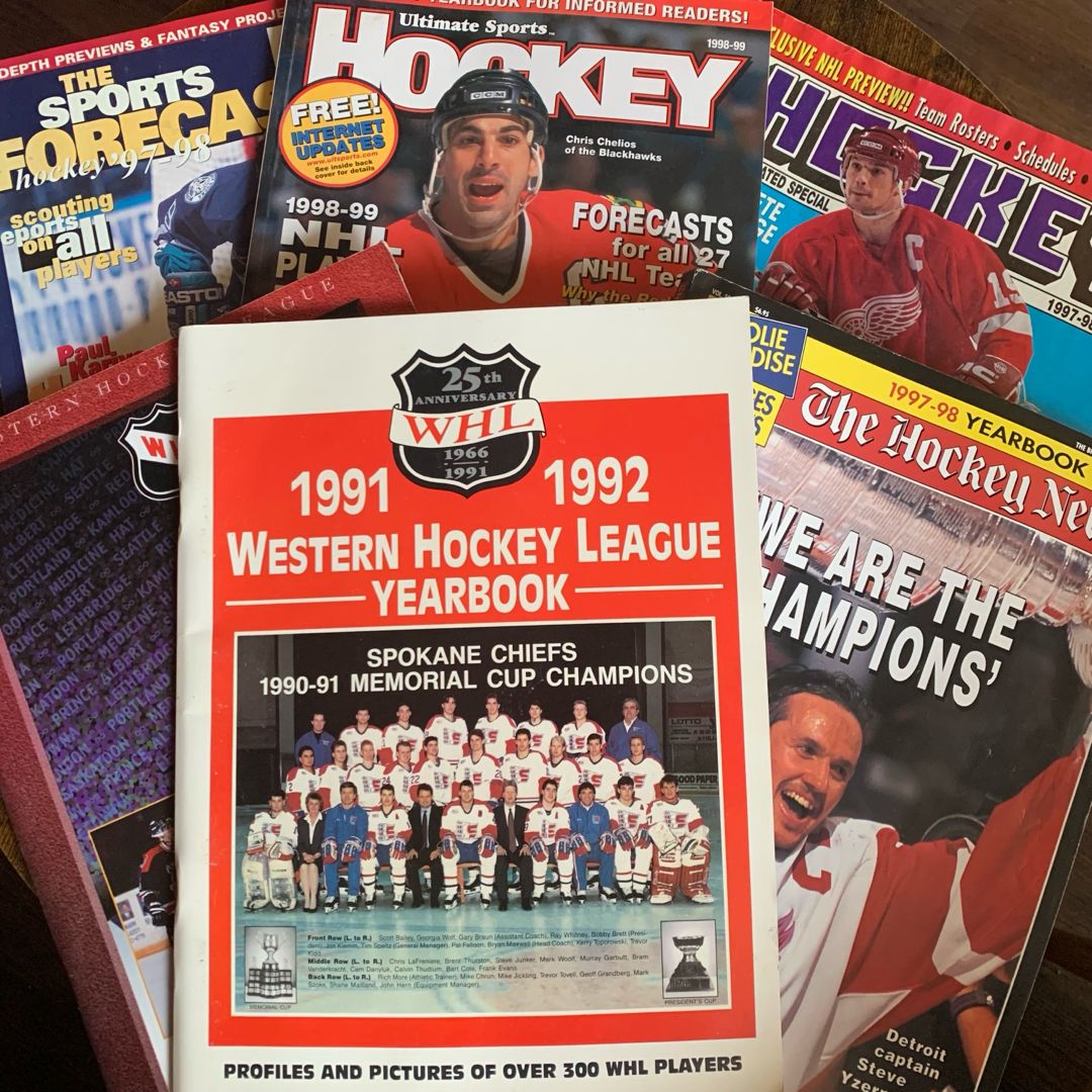 6 Vintage Hockey Magazines / Yearbooks from the 90s 