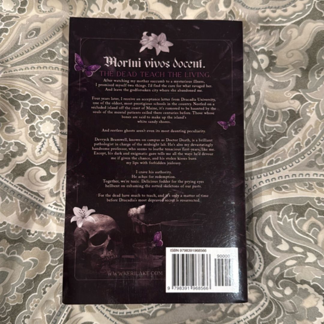 Nocticadia: a Dark Academia Gothic Romance OOP indie cover