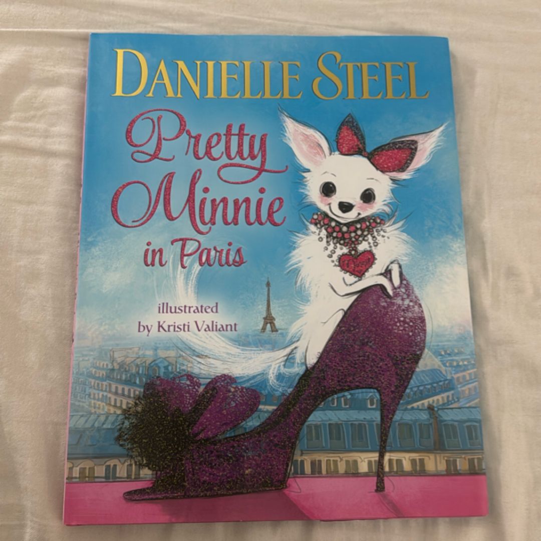 Pretty Minnie in Paris