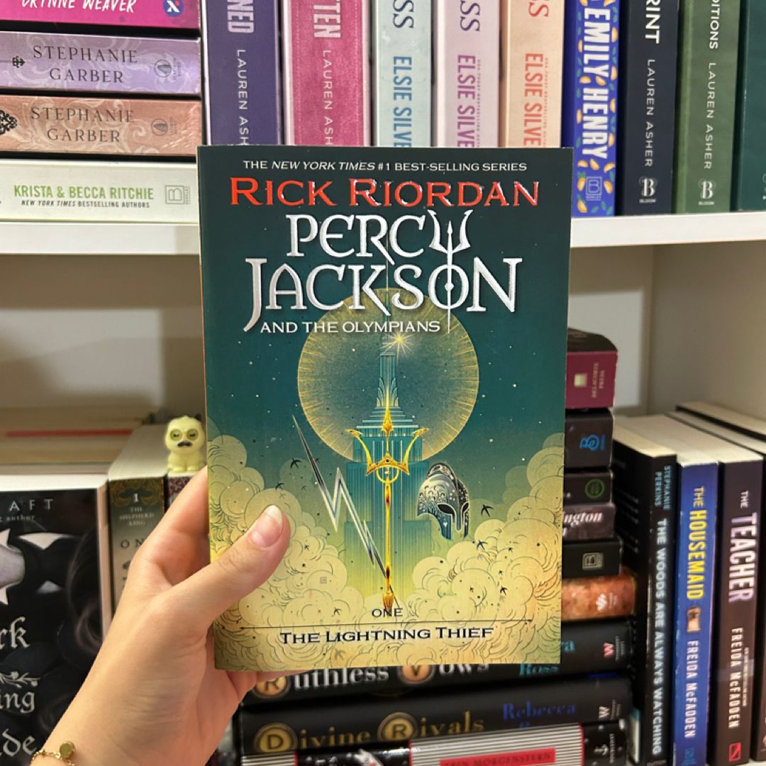The Lightning Thief (Percy Jackson and the Olympians, Book One)