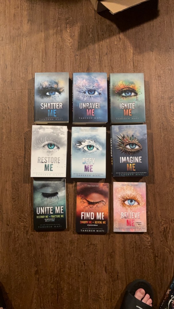 Shatter Me books 1-6 (+ 3 paperbak novellas)