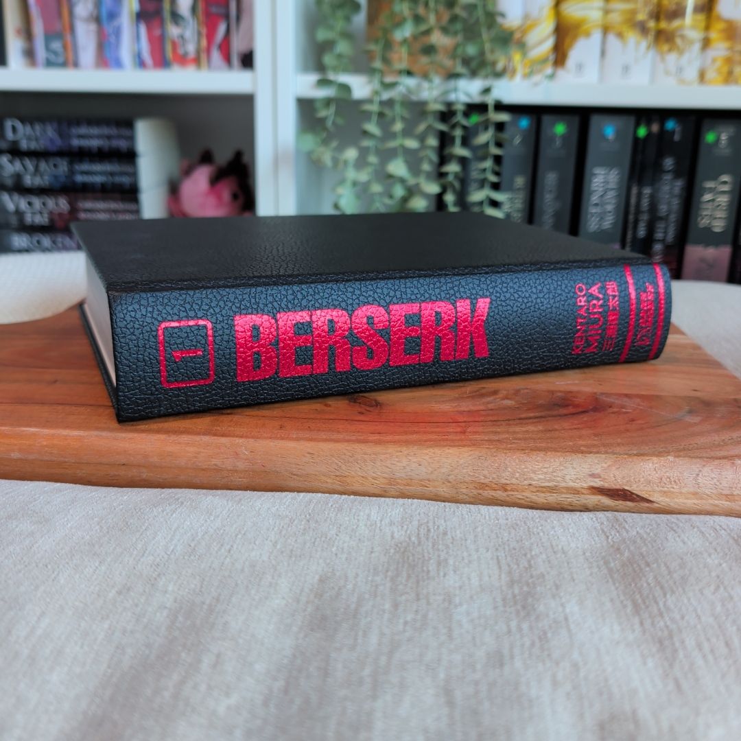 Berserk Deluxe Volume 1
