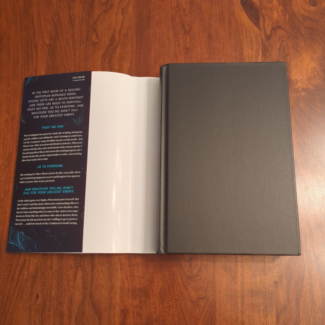 **TARGET EXCLUSIVE** Silver Elite