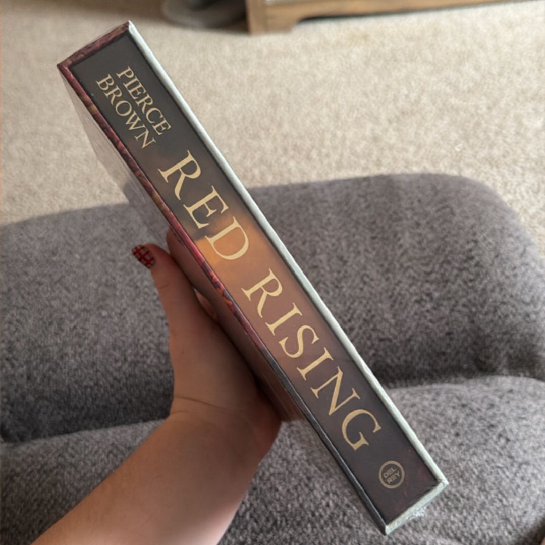 Red Rising (Deluxe Slipcase Edition) by Pierce | PangoBooks
