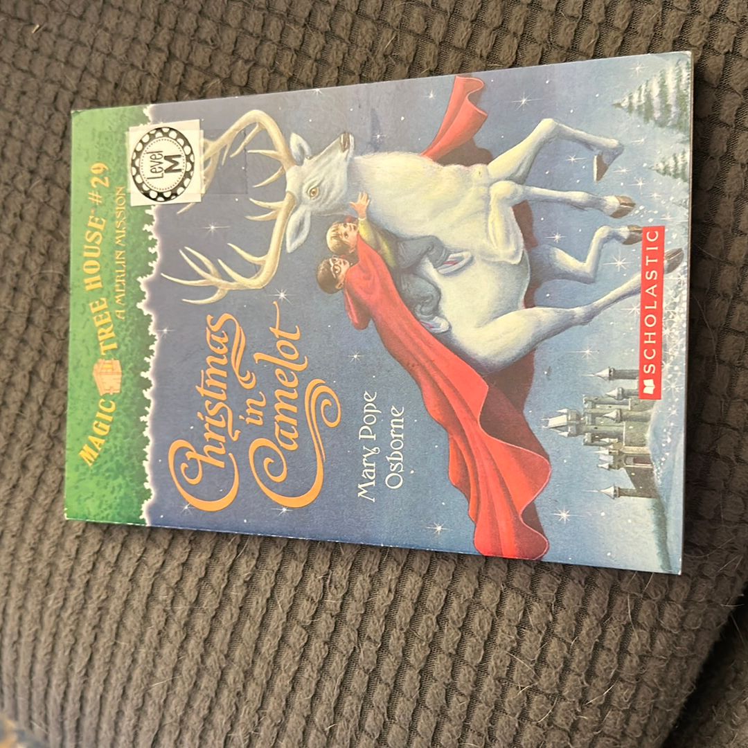 Magic Tree House #29: Christmas in Camelot