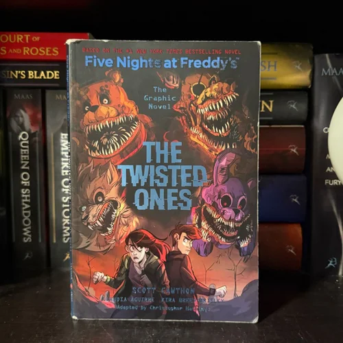 The Twisted Ones (Five Nights at Freddy's Graphic Novel #2)