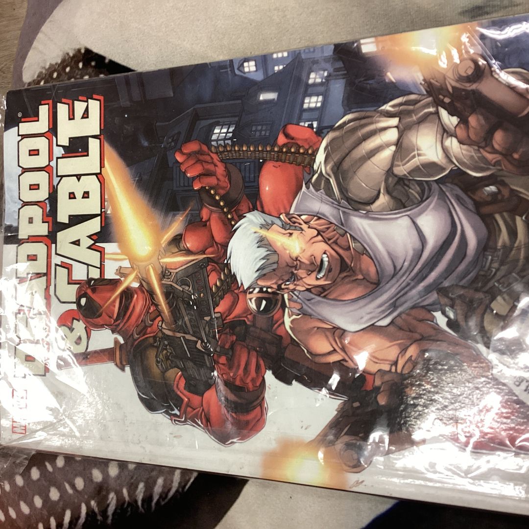 Deadpool and Cable Ultimate Collection - Book 1