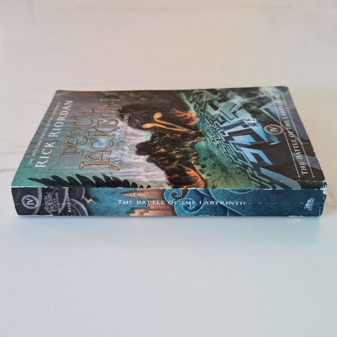 The Battle of the Labyrinth (Percy Jackson and the Olympians, Book Four)