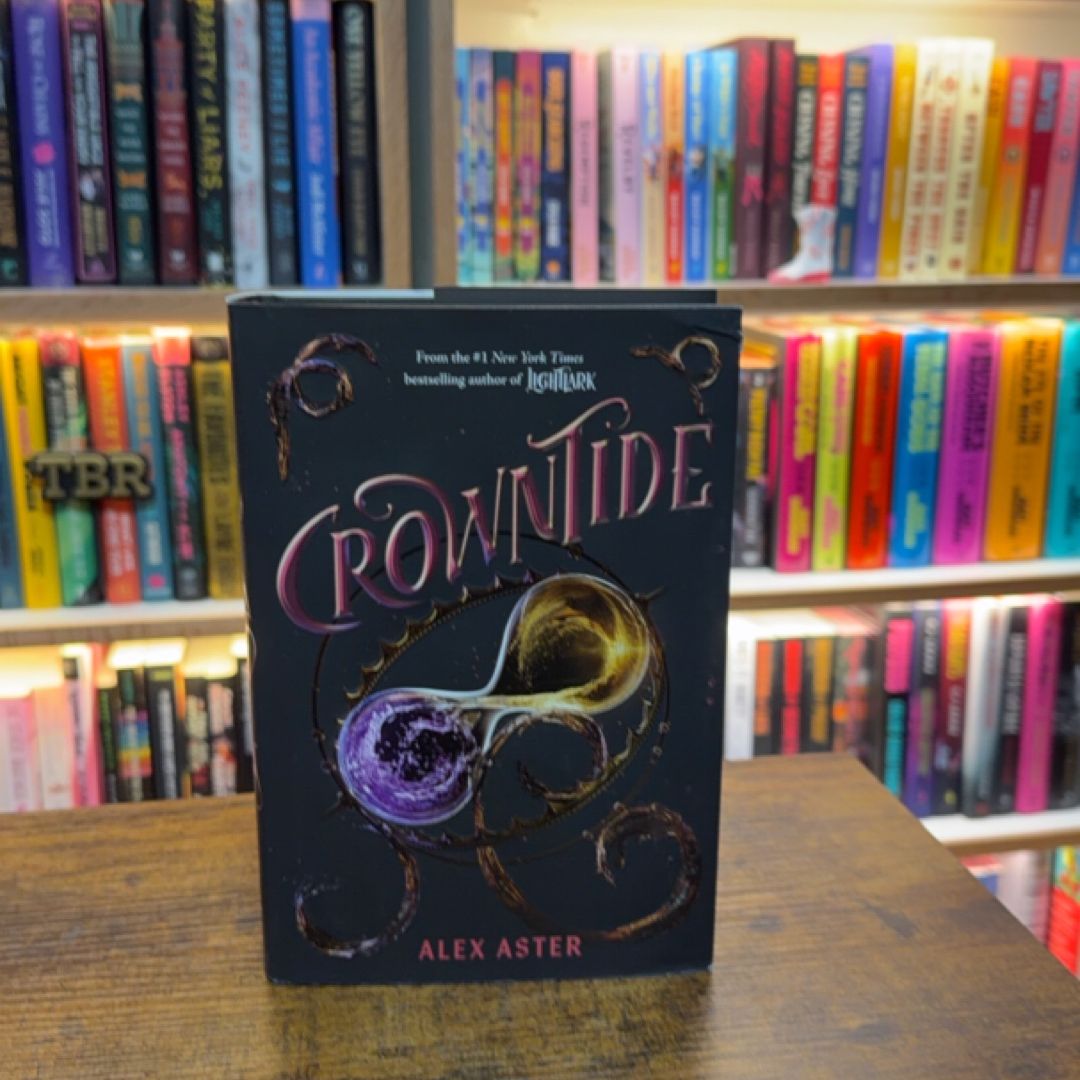 Crowntide (the Lightlark Saga Book 4)
