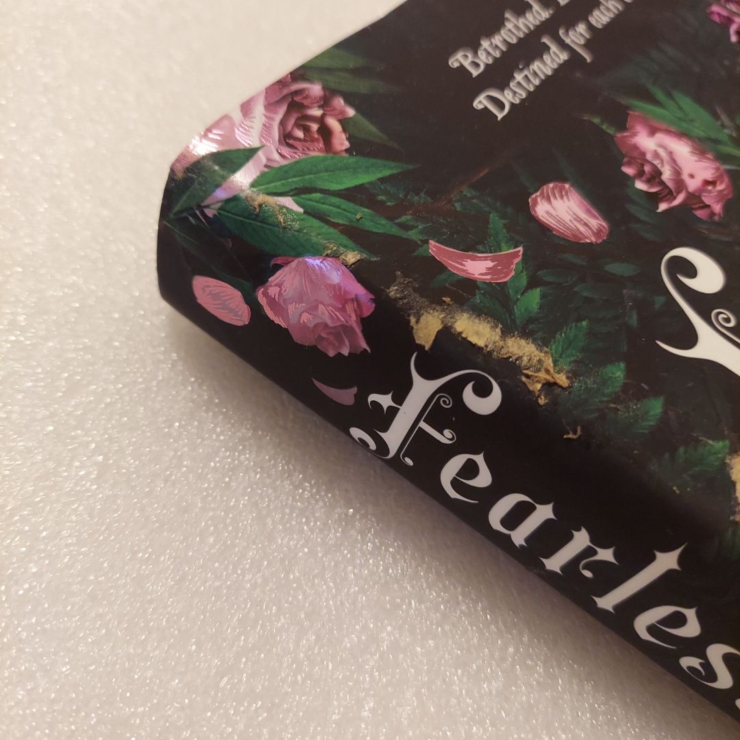 Fearless - Sprayed Edges (Waterstone Exclusive | PangoBooks