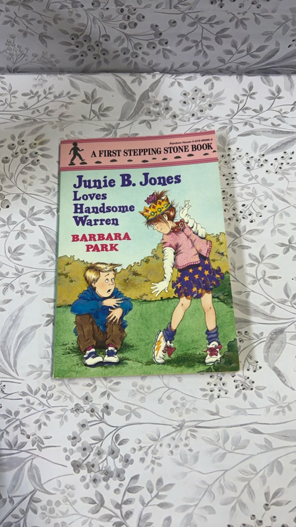 Junie B. Jones Loves Handsome Warren