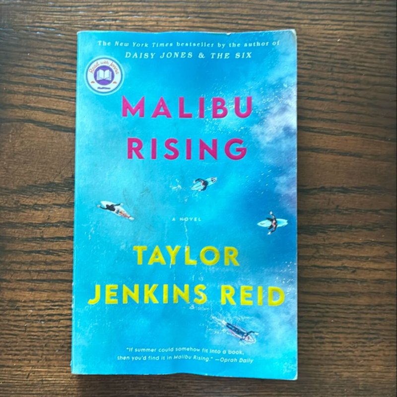 Malibu Rising by Taylor Jenkins Reid, Paperback | Pangobooks