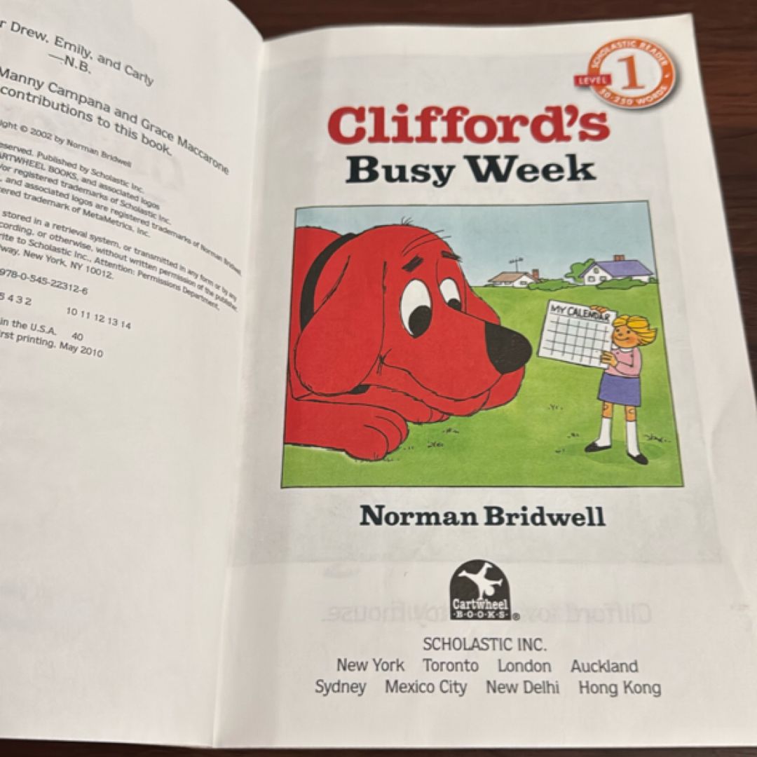 Clifford's Busy Week