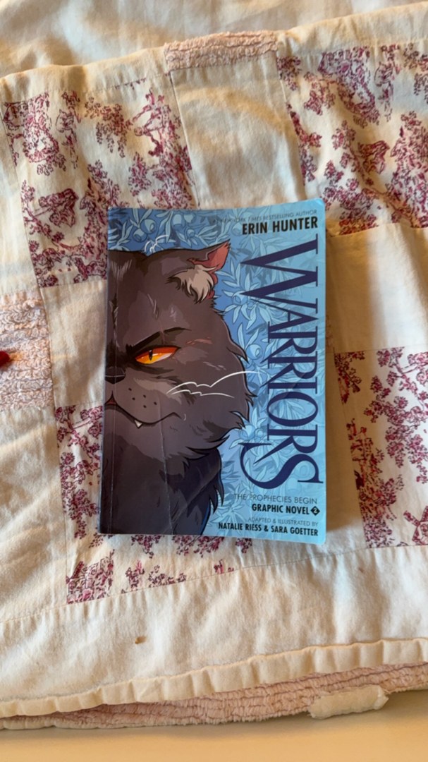 Warriors Graphic Novel: the Prophecies Begin #2