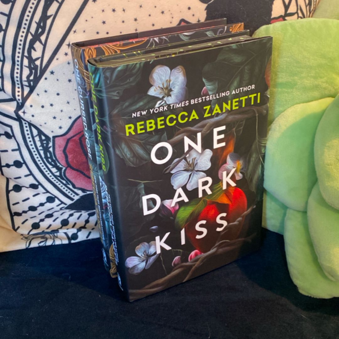 One Dark Kiss: Deluxe Special Edition