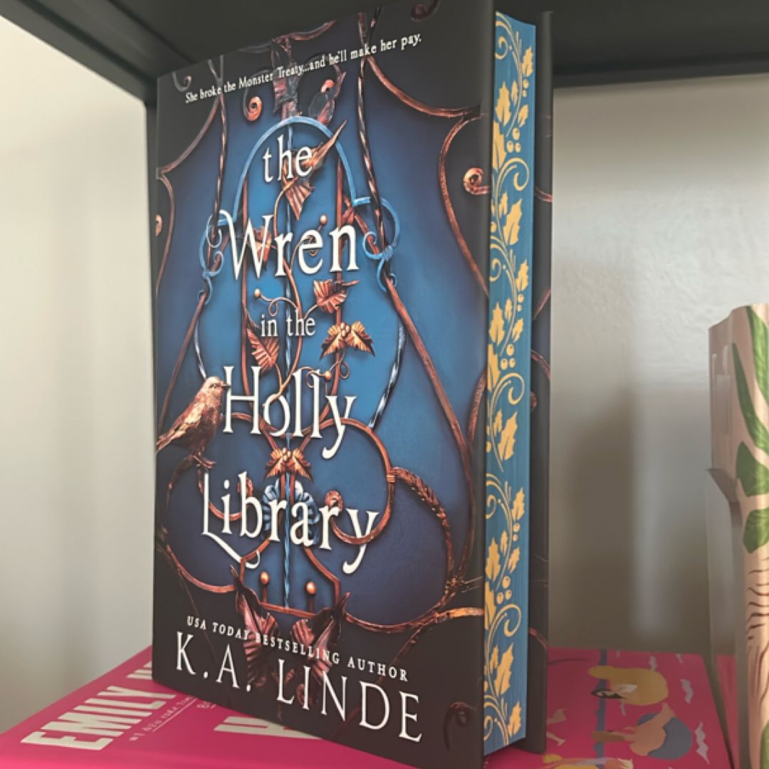 The Wren in the Holly Library (Deluxe Limited Edition)