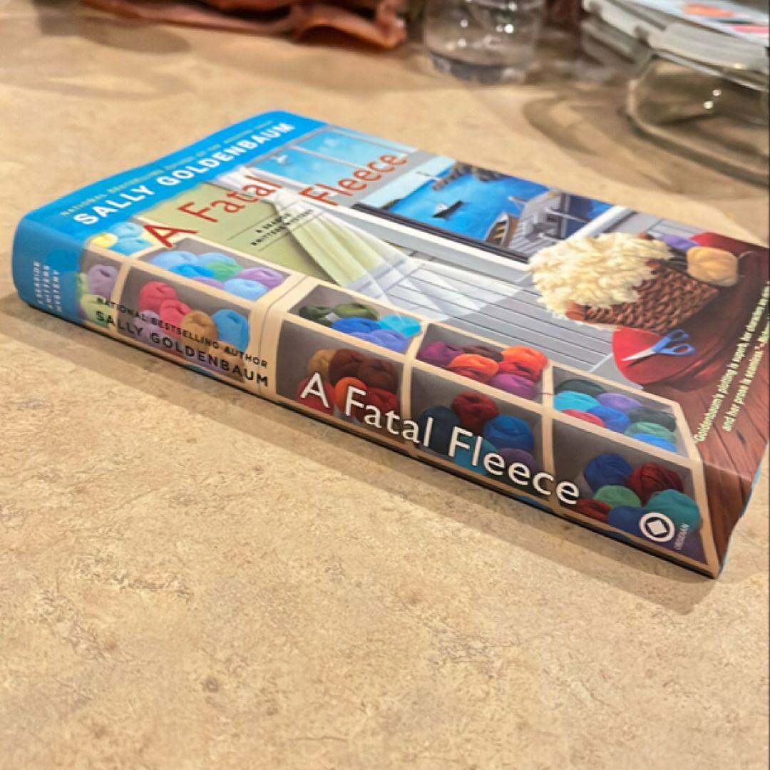 A Fatal Fleece by Sally Goldenbaum, Hardcover | Pangobooks