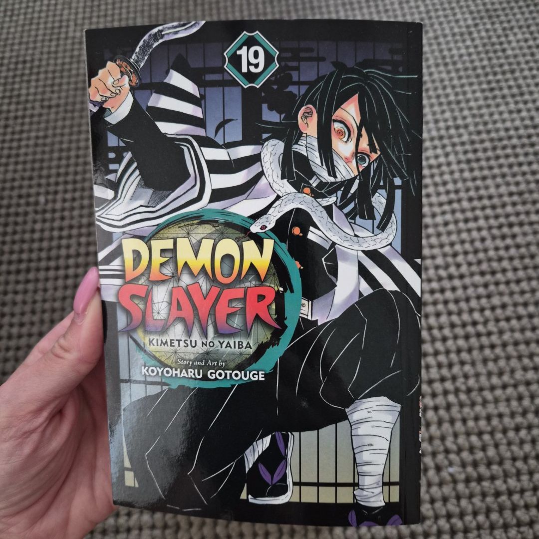 Demon Slayer: Kimetsu No Yaiba, Vol. 19